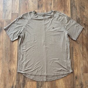 Wrangler Men’s Gray All Terrain Gear Short Sleeve Athletic Tee Shirt Large